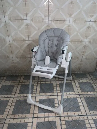 Cadeira de Alimentação Prima Pappa Zero3 em Excelente Estado