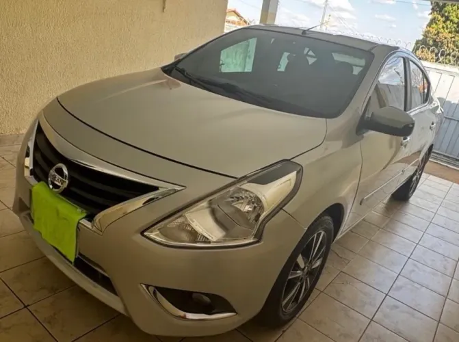 Nissan Versa SL 1.6 16V Flexstart 4P Aut. 2020