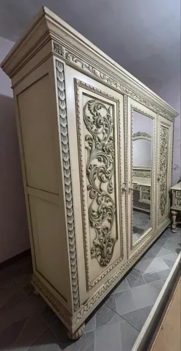 Armário relíquia