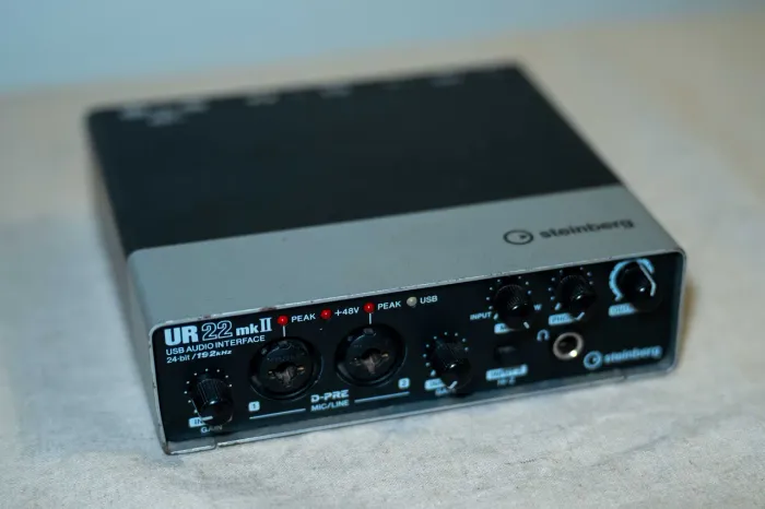 Yamaha Steinberg UR-22 MKII Interface de Áudio 