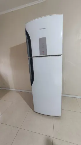 Geladeira Panasonic Frost Free 220v - funcionando perfeitamente