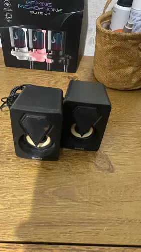 Microfone gamer + caixa de som + adaptador de fone e microfone pra 1 entrada