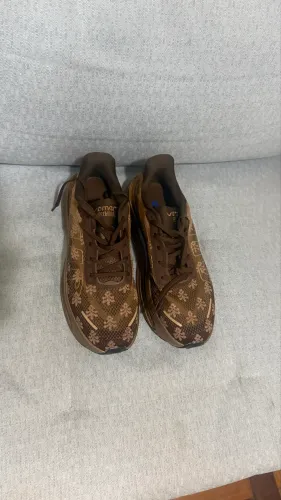 Tênis Nike Vomero Premium