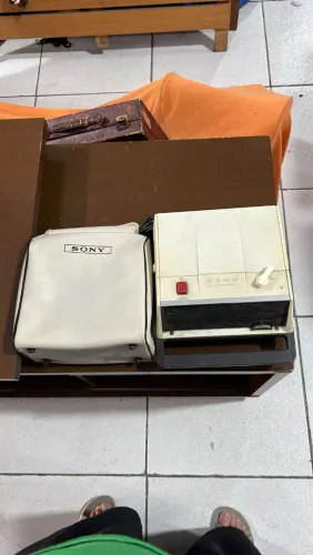 Gravador de rolo Sony tapecorder c defeito