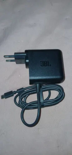 Carregador JBL novo pra venda