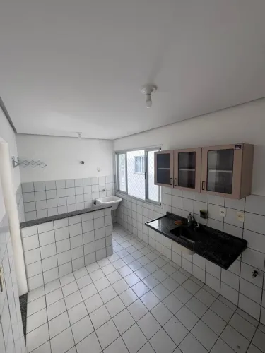 APARTAMENTO 3 QUARTOS COM VARANDA