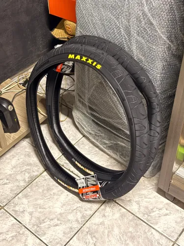 Pneu Maxxis par