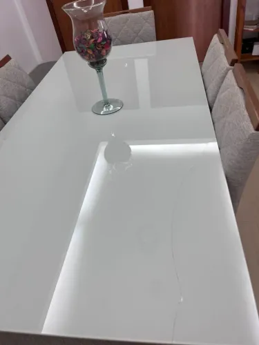 Mesa de Jantar 1,80m x 0,90m + 6 Cadeiras Estofadas (Ler Detalhe do Tampo)