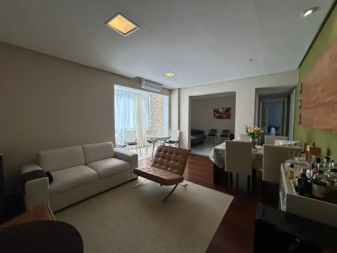 Alugo apartamento mobiliado no Costa Azul, com três quartos revertido para dois nascente