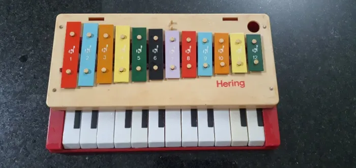 Xilofone de Teclas Hering Vintage - Para Restauro / Colecionismo