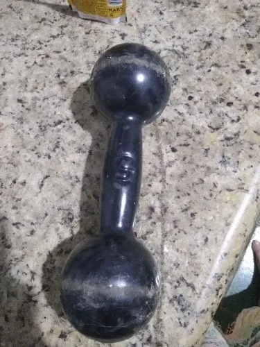 É só um halteres 
