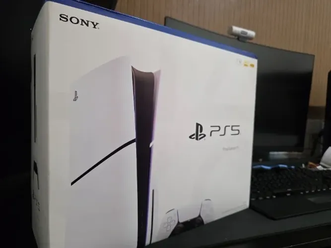 PS5 1TB Mídia Física Lacrado com NF + Garantia