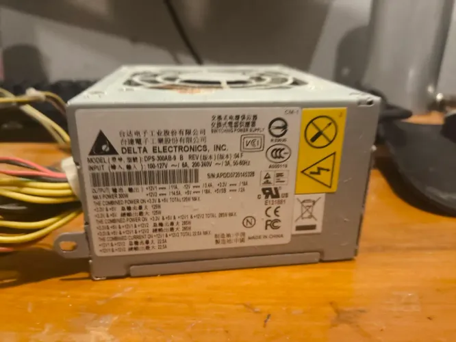 Mini fonte para Pc dell