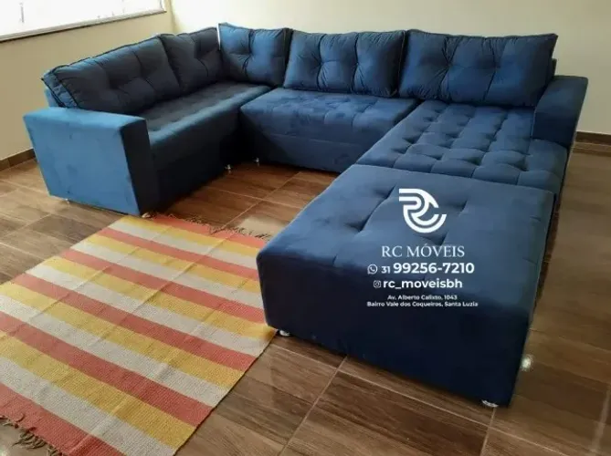Sofá de canto Grande 3,10m com Chaise e Puff veludo D33 Premium