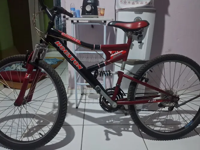 Bicicleta infantil e juvenil e adulto