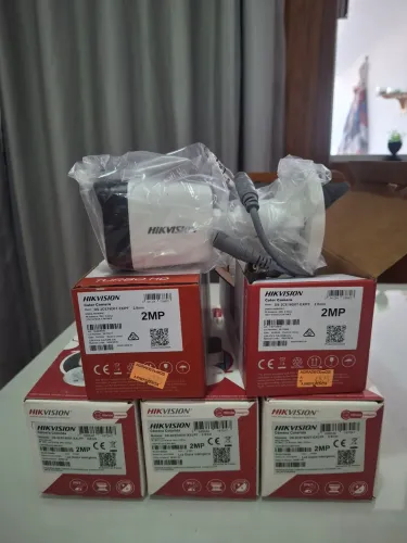 CÂMERAS HIKVISION A VENDA<br><br>gabriela2023<br><br>HIKVISION<br><br>2MP À<br><br>VEND