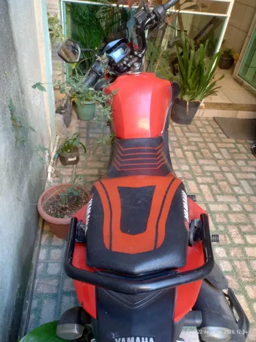 Motocicleta factor 2024 com motor a fazer.