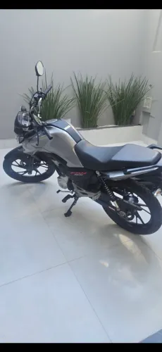 Desempenho, economia e confiança, excelente moto. Impecável, pronta para andar.