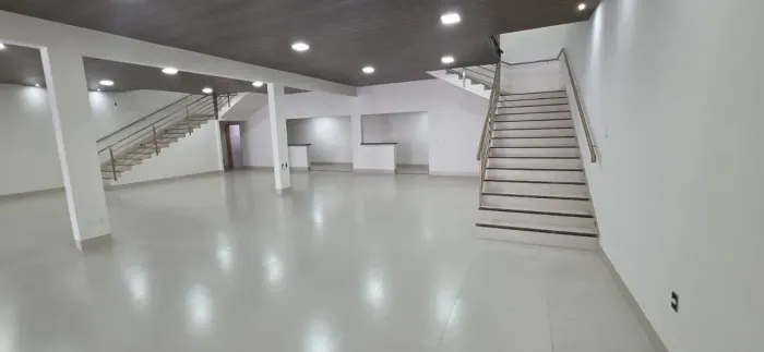 Galpão com 750 M2 - Novo - Jardim Guanabara