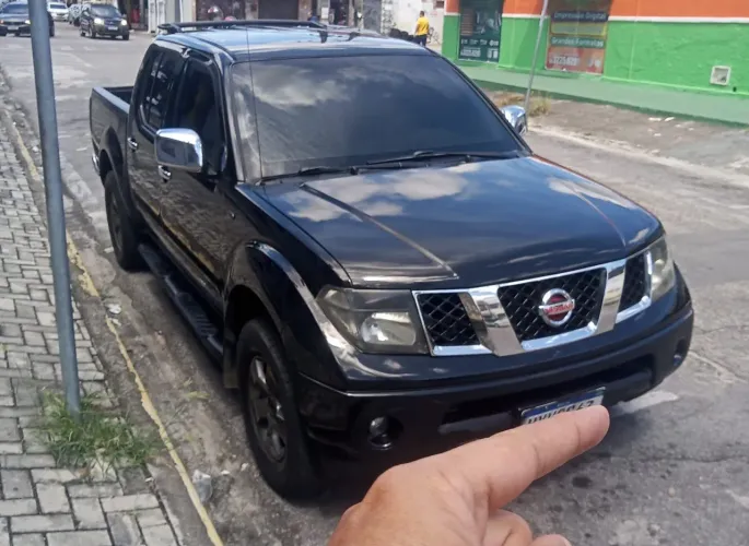 Nissan Frontier SEL CD 4X4 2.5 TB Diesel Aut. 2008