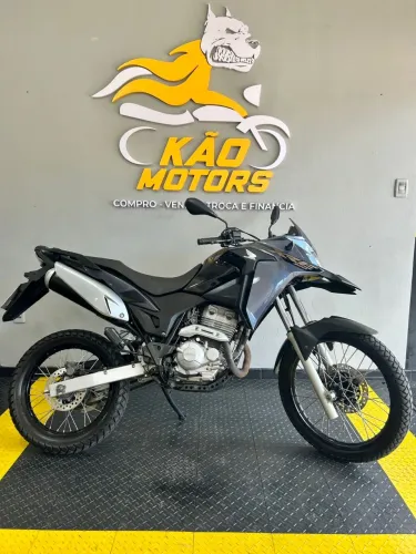 XRE 300 2022