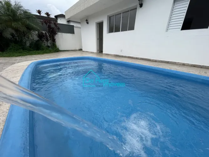Casa 3 Suítes, 450m², Piscina na Flórida, Praia Grande
