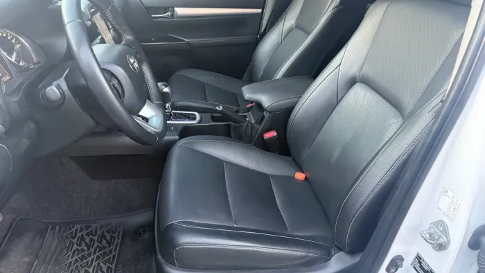 Toyota Hilux CD SRX 4X4 2.8 TDI 16V Diesel Aut. 2024