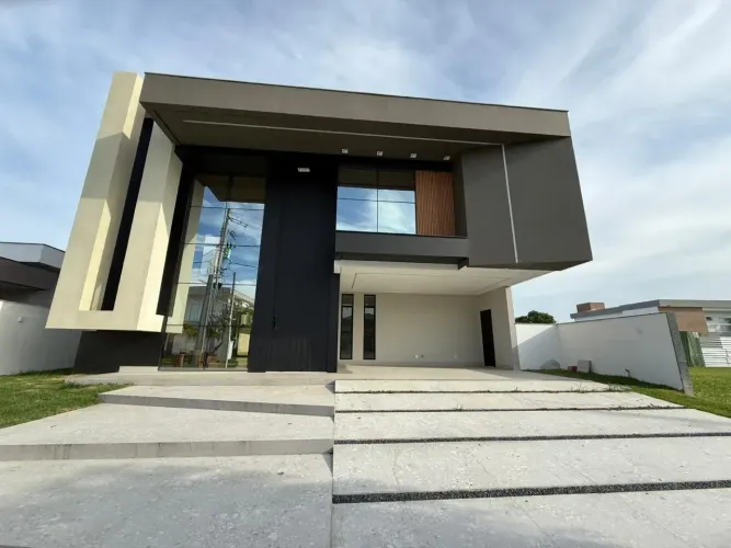 ALTO PADRÃO NO ALPHAVILLE JACUHY  Uma residência que une sofisticação, conforto e exclusiv
