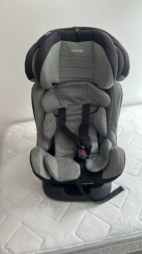 Cadeirinha de automóvel 