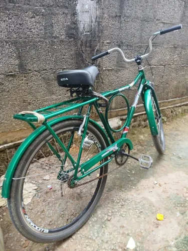 Vende _se bicicleta em ótimo estado de conservação,em colina da Serra.