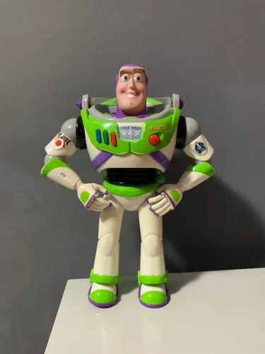 Buzz Lightyear Disney Store 