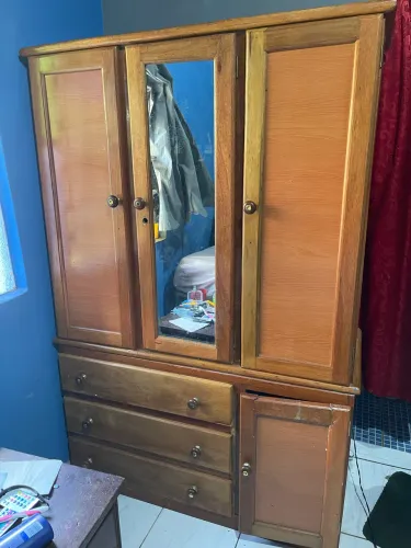 Vendo guarda roupa de angelim novo