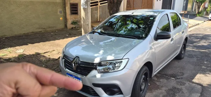 Renault Logan Life Flex 1.0 12V 4P Mec. 2021
