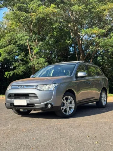 Mitsubishi Outlander 2.0 16V 160cv Aut. 2014
