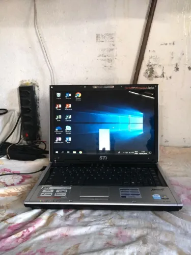 NOTEBOOK 4GB TODO BOM ACEITO CARTÃO DO GARANTIA 350$