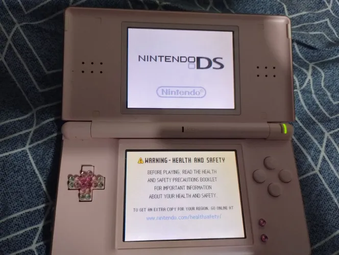 Nintendo DS Lite 