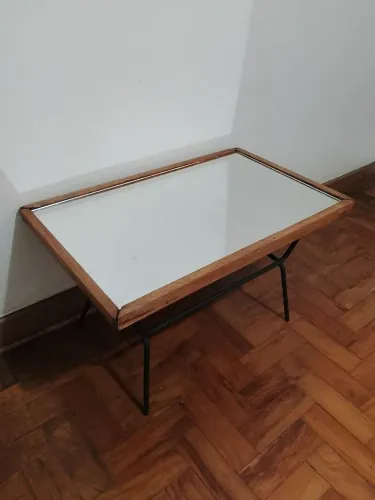 Mesinha p tv anos 70,com tampo de espelho original 