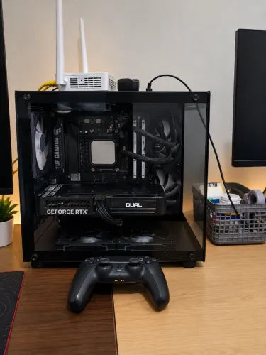 PC Ryzen 7 7800X3D + RTX 5060 Ti 8GB + 32GB DDR5 6000 mhz
