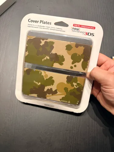 Cover Plate Mario Camouflage Green ORIGINAL Nintendo + Caixa ? New Nintendo 3DS
