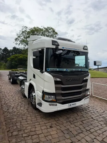 Scania P360 8x2
