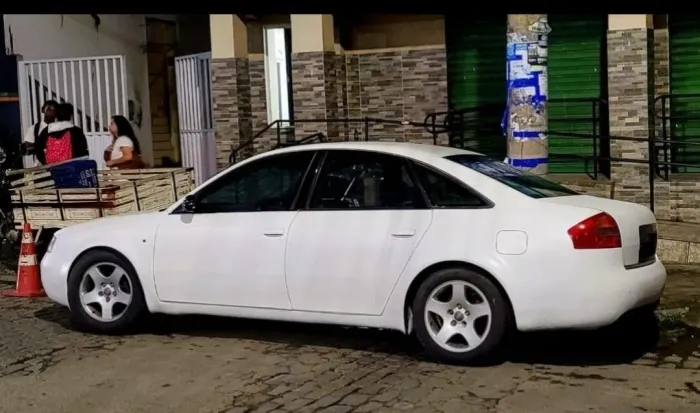 Audi A6 2.4 30V Tip./multitronic 1999