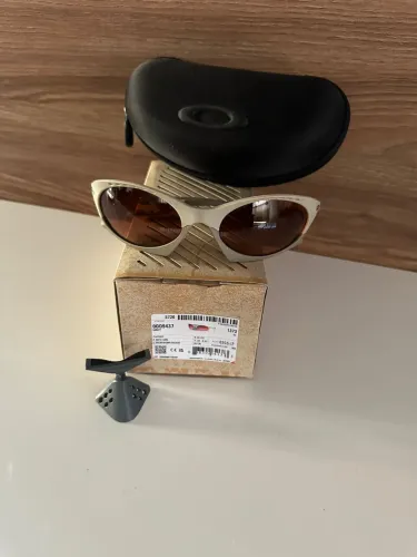 Oakley plantarius 