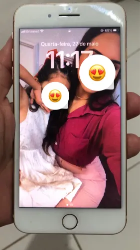Celular iPhone 8 Plus  em um ótimo estado 