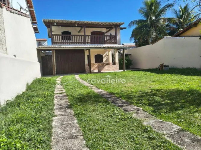 Casa com 3 dormitórios para alugar, 210 m² por R$ 5.613,71/mês - Guaratiba - Maricá/RJ
