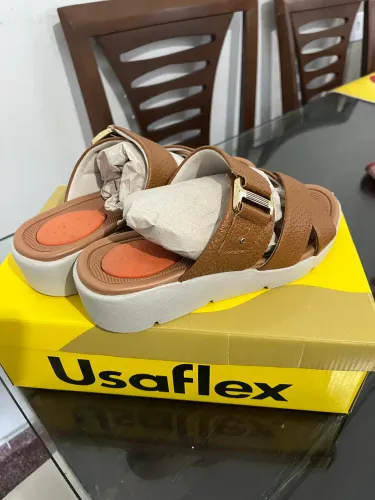 Vendo tamanco em couro usaflex!