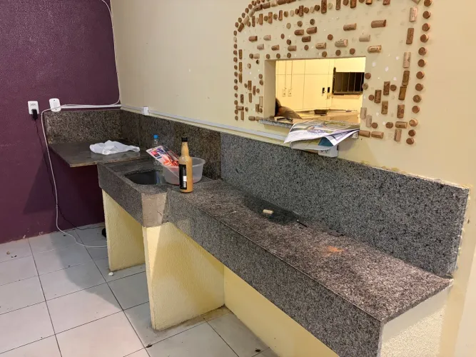 Bancada em Granito com Cuba em inox