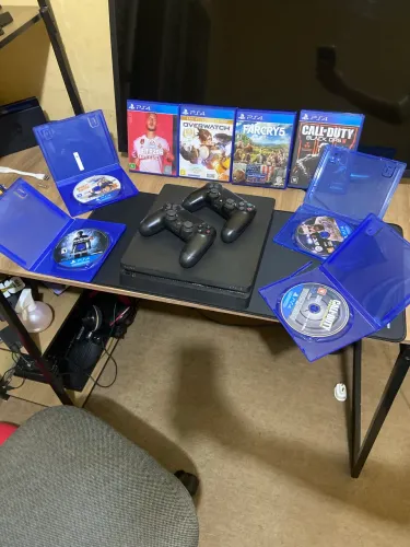 Ps4 slim 1tb