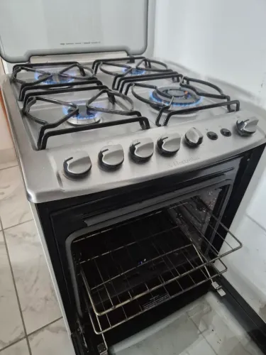Fogão electrolux 4 bocas gás vidro temperado 