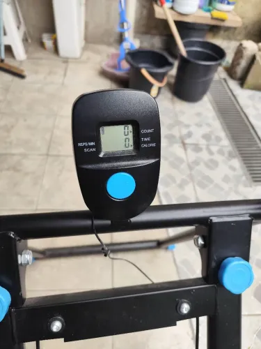 SIMULADOR DE ESCADAS FITNESS COM PAINEL DIGITAL - ÓTIMO ESTADO
