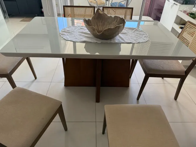 Mesa de jantar 6 lugares 
